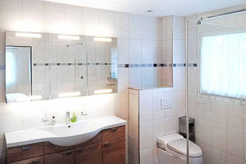Helle 4.5-Zimmer-Wohnung mit Südbalkon, Bergsicht und naturnahem Wohngefühl (6)