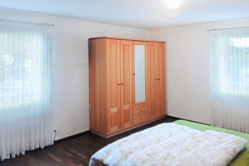 Helle 4.5-Zimmer-Wohnung mit Südbalkon, Bergsicht und naturnahem Wohngefühl (3)