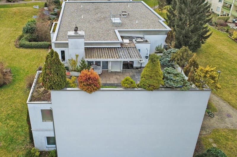 4,5 Zimmer Attika-Wohnung an ruhiger Lage mit Fernsicht (2)