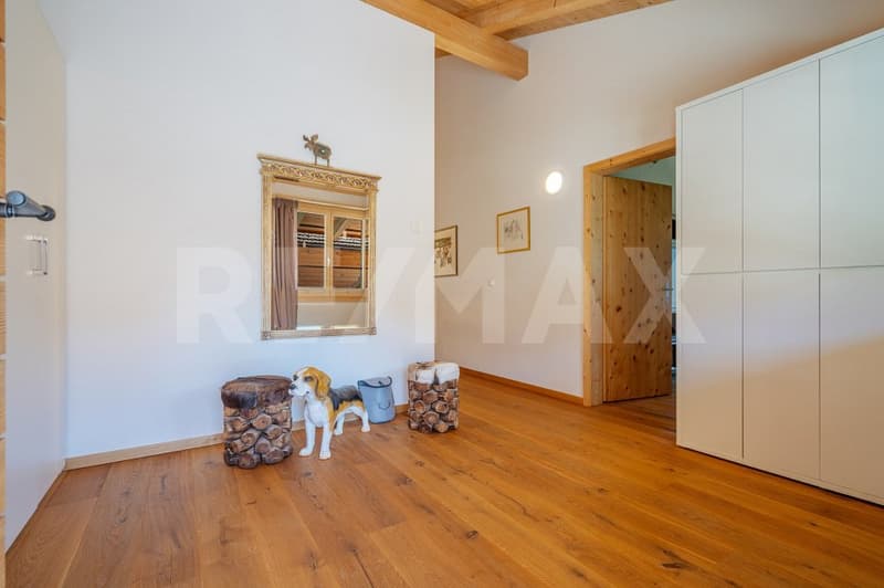 Neuwertiges 5.5-Zimmer-Chalet mit wunderschönem Garten in Hofstetten bei Brienz (Erstwohnsitz) (4)