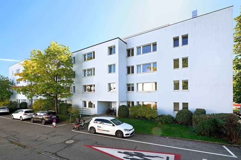Tolle 2 Zimmer-Wohnung mit gedecktem Sitzplatz und Gartenanteil (1)