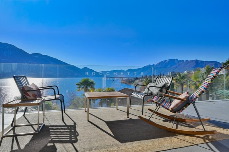 Esclusiva oasi mediterranea con incantevole vista lago (2)