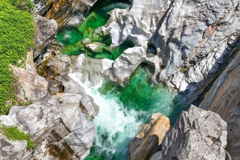 Storica Osteria con alloggio in posizione unica a Ponte Brolla (3)