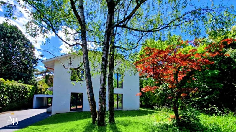 La somptueuse Villa : une élégante villa familiale / Collonge-Bellerive (13)