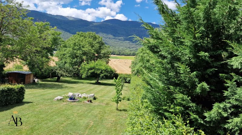 La prestigieuse et authentique propriété familiale à 5 minutes de Nyon (2)