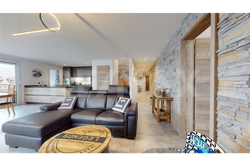 Duplex dexception au cur de Broc / Exclusivité RE/MAX (2)