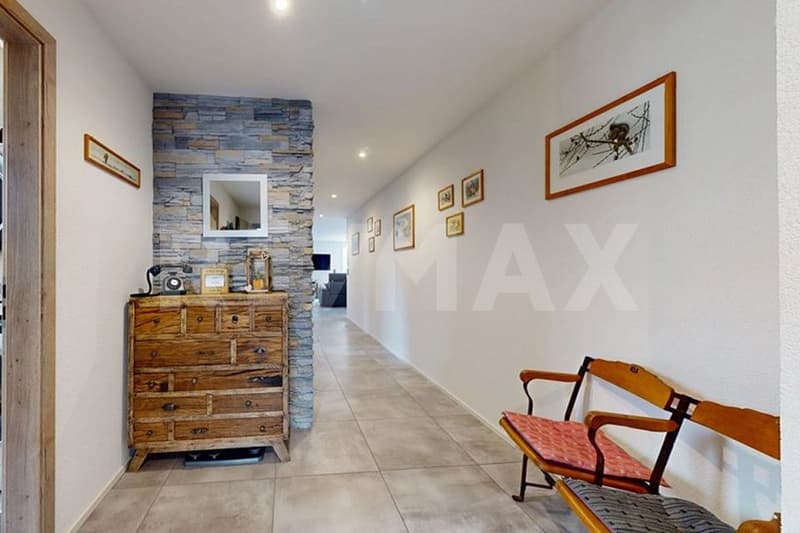 Duplex dexception au cur de Broc / Exclusivité RE/MAX (4)