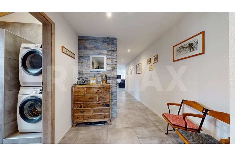 Duplex dexception au cur de Broc / Exclusivité RE/MAX (4)