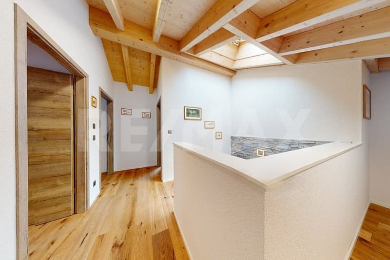 Duplex dexception au cur de Broc / Exclusivité RE/MAX (5)