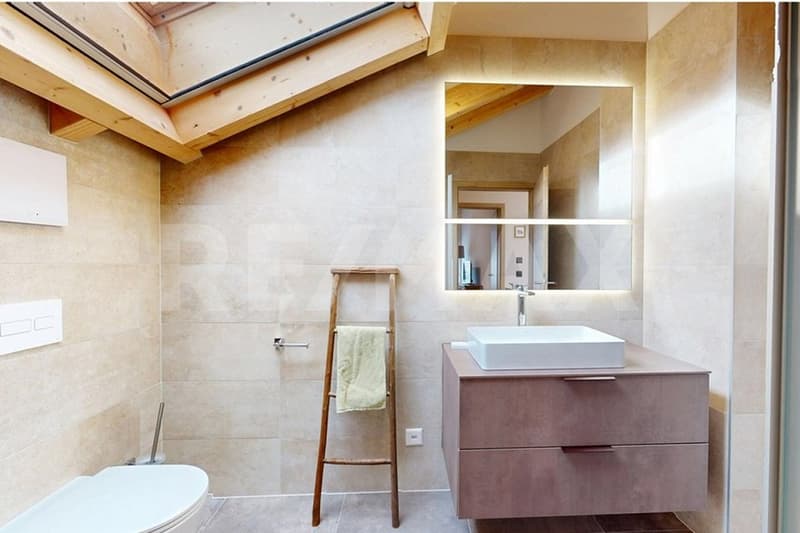 Duplex dexception au cur de Broc / Exclusivité RE/MAX (7)