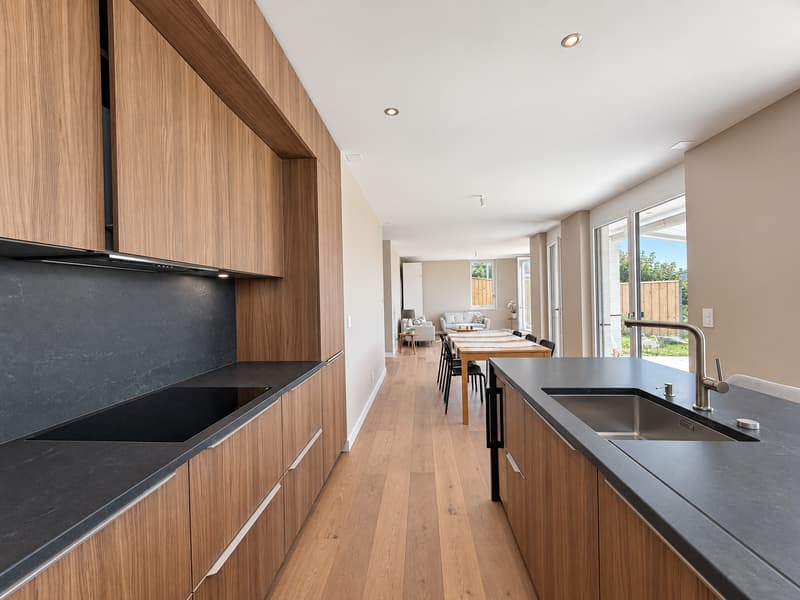 Spacieux 3.5 pièces avec accès indépendant et grand jardin (9)