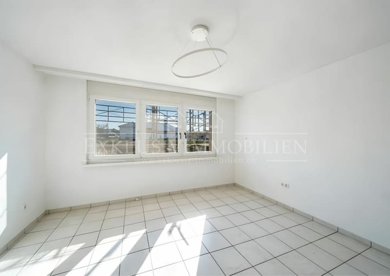 Ihr neues Zuhause mit Charme - Top-Lage, Cheminée und Balkon (5)