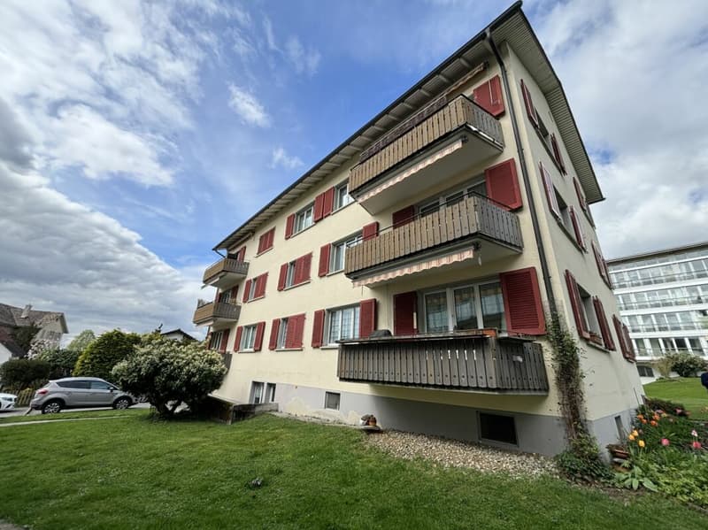 Charmante 4-Zimmer-Wohnung im Hochparterre (1)