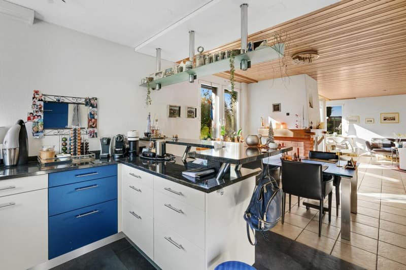 Befristetes Mietverhältnis: 6,5-Zimmerwohnung mit attraktivem Grundriss, viel Platz und vielseitigem Aussenbereich (4)