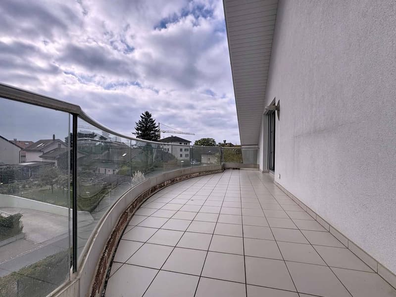 Attique de 5.5 pièces avec vue sur le lac Léman (10)
