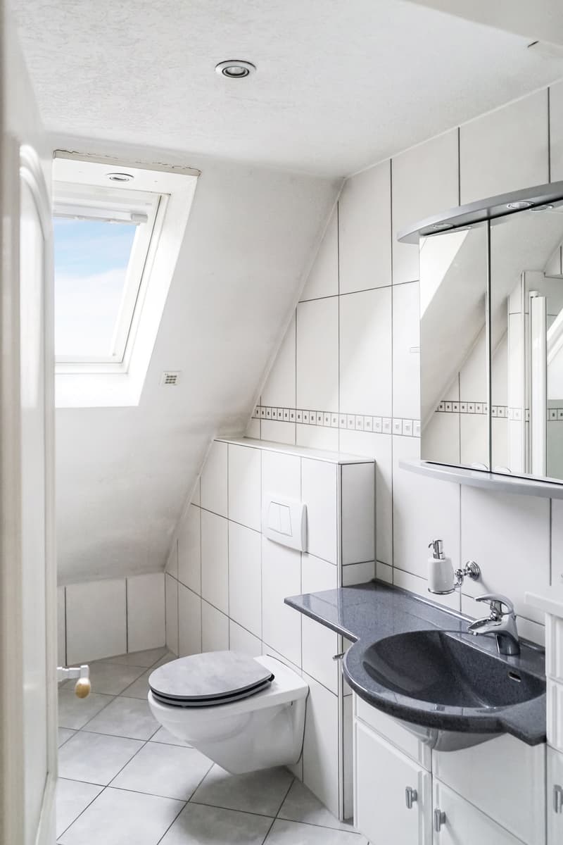 Charmante 3.5-Zimmer-Wohnung mit Terrasse in Oberrohrdorf (3)
