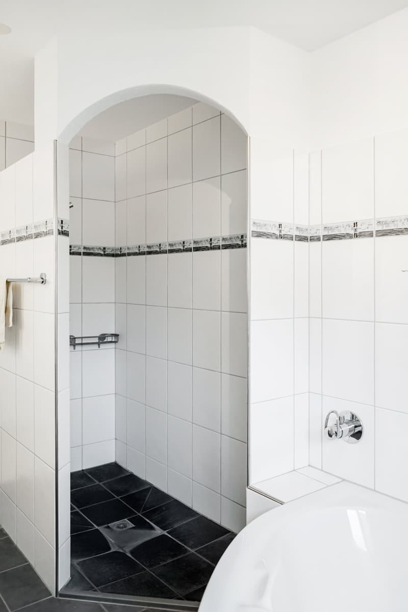 Grosszügige 4.5-Zimmer-Wohnung mit neuer Traumküche und schönem Balkon! (10)