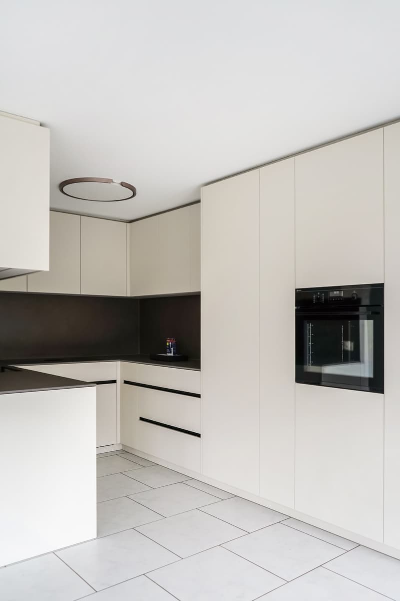 Grosszügige 4.5-Zimmer-Wohnung mit neuer Traumküche und schönem Balkon! (9)