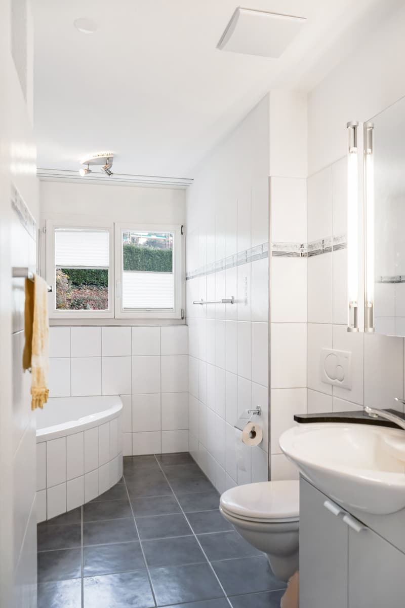 Grosszügige 4.5-Zimmer-Wohnung mit neuer Traumküche und schönem Balkon! (3)