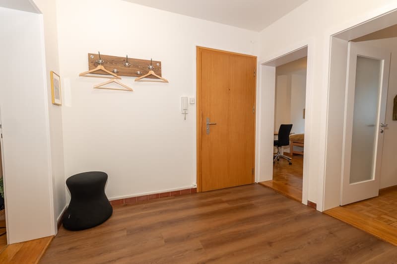 Central 3.5 -room flat with dishwasher, washing machine, tumbler and balcony for short term stays (9)