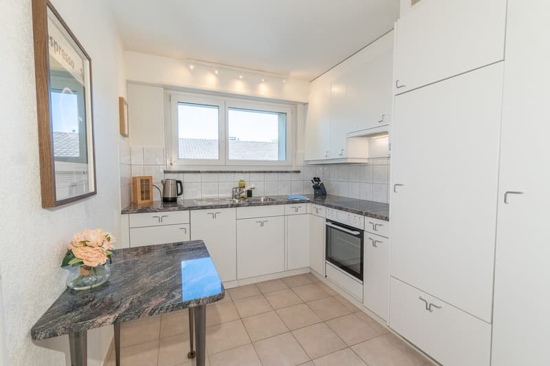 Voll möblierte & grosszügige 4-Zimmer-Maisonette-Wohnung mit Wintergarten und Parkplatz in Allschwil (6)