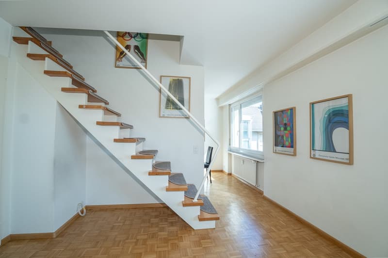 Voll möblierte & grosszügige 4-Zimmer-Maisonette-Wohnung mit Wintergarten und Parkplatz in Allschwil (12)