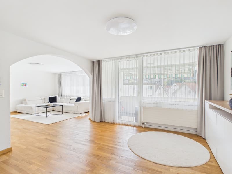 Charmante 4.5 Zimmer-Wohnung (2)