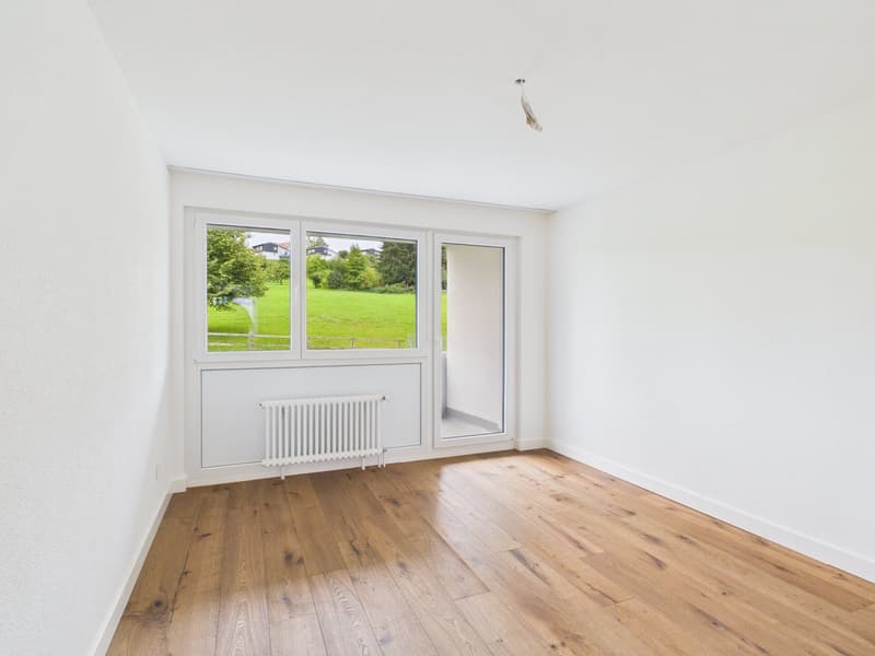 Helle 4.5-Zimmer-Wohnung mit Balkon und schöner Aussicht in Speicher AR (8)