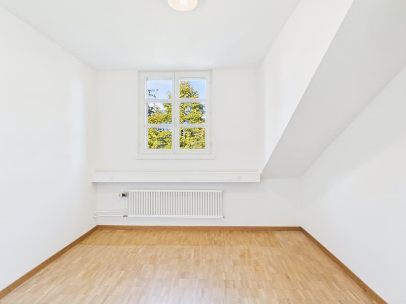 LICHTDURCHFLUTET UND ZENTRAL (9)