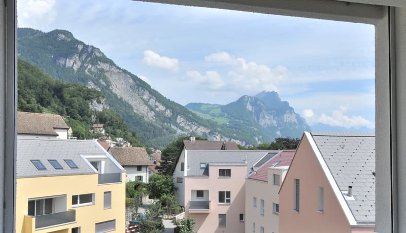 Sonnige Dachwohnung mit aussergewöhnlicher Aussicht (E2-3) (7)