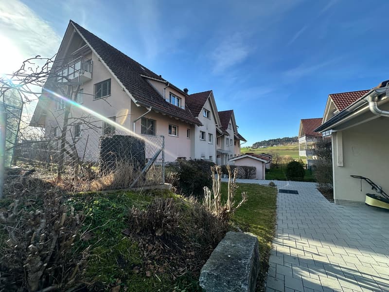 Exklusive 5.5-Zimmer-Maisonettewohnung mit Alpenpanorama in Hittnau (12)