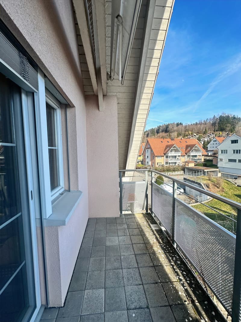 Exklusive 5.5-Zimmer-Maisonettewohnung mit Alpenpanorama in Hittnau (9)