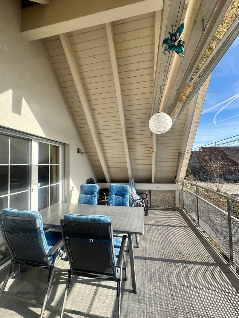 Exklusive 5.5-Zimmer-Maisonettewohnung mit Alpenpanorama in Hittnau (8)