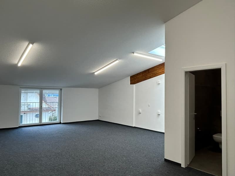 Modernes und zentralgelegenes Büro für Ihr Business (1)