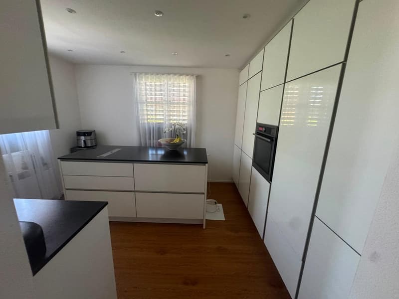 Charmante 5.5-Zimmer-Maisonette-Wohnung in Bürglen TG (3)