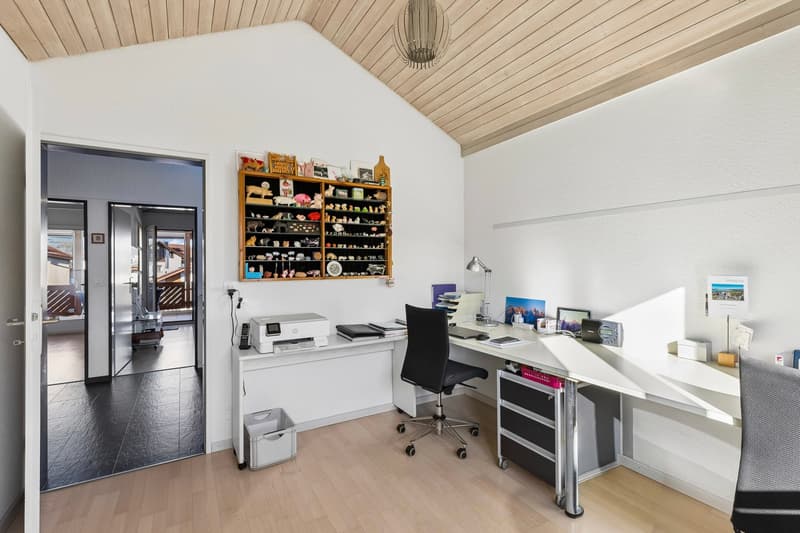 Charmantes 6.5-Zimmer-Einfamilienhaus mit Seenähe in Sempach (18)