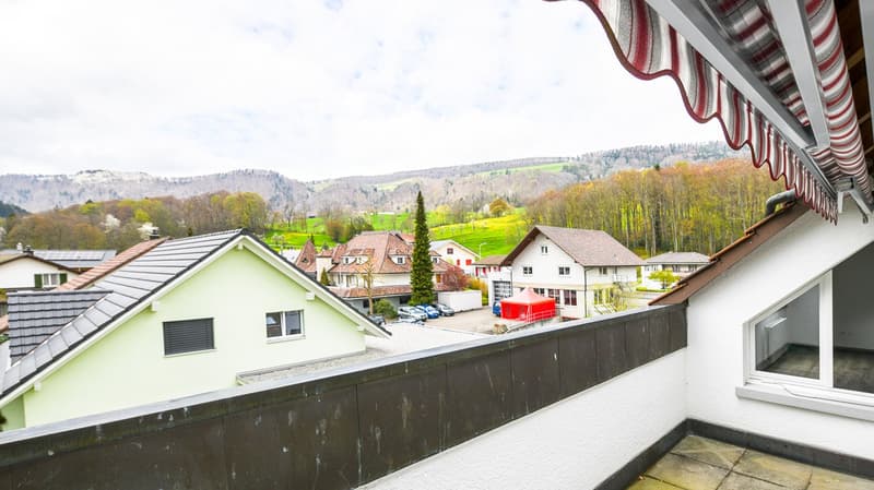 Charmante 3.5-Zimmer-Dachwohnung in Ramiswil (10)