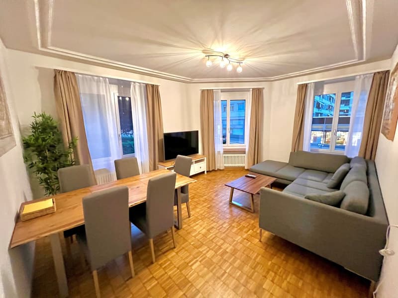 Schönes, grosses Zimmer an top Lage :) (2)