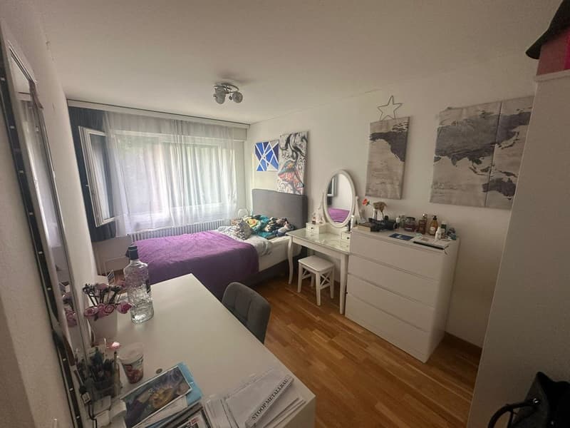 Grosszügige 3.5Zi. Wohnung im Grünen. Tiefgaragenplatz inkl. (3)