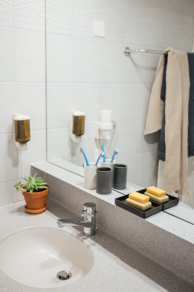Möbliertes Zimmer mit eigenem Bad | Coliving | Zürich-Kloten (12)