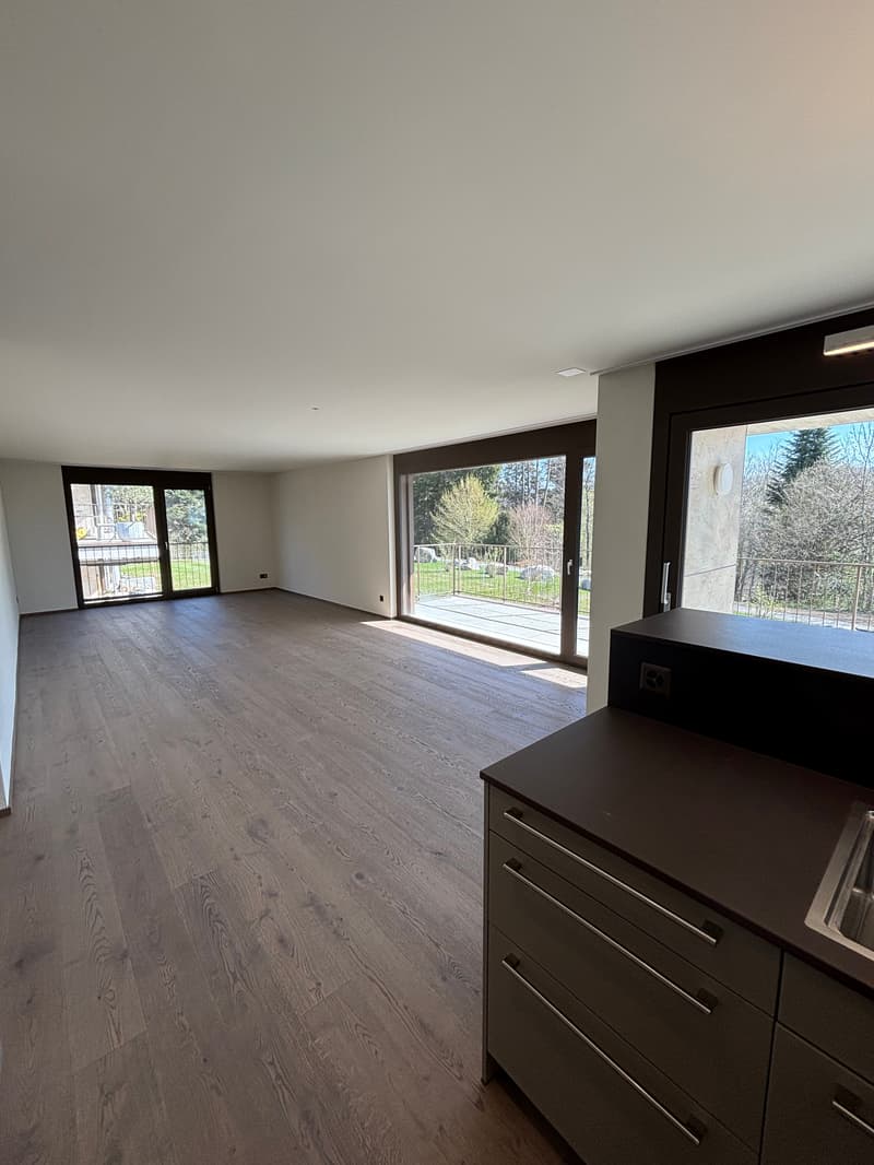 Premier location : Appartement spacieux 4,5 pièces avec balcon de 41m2 (4)
