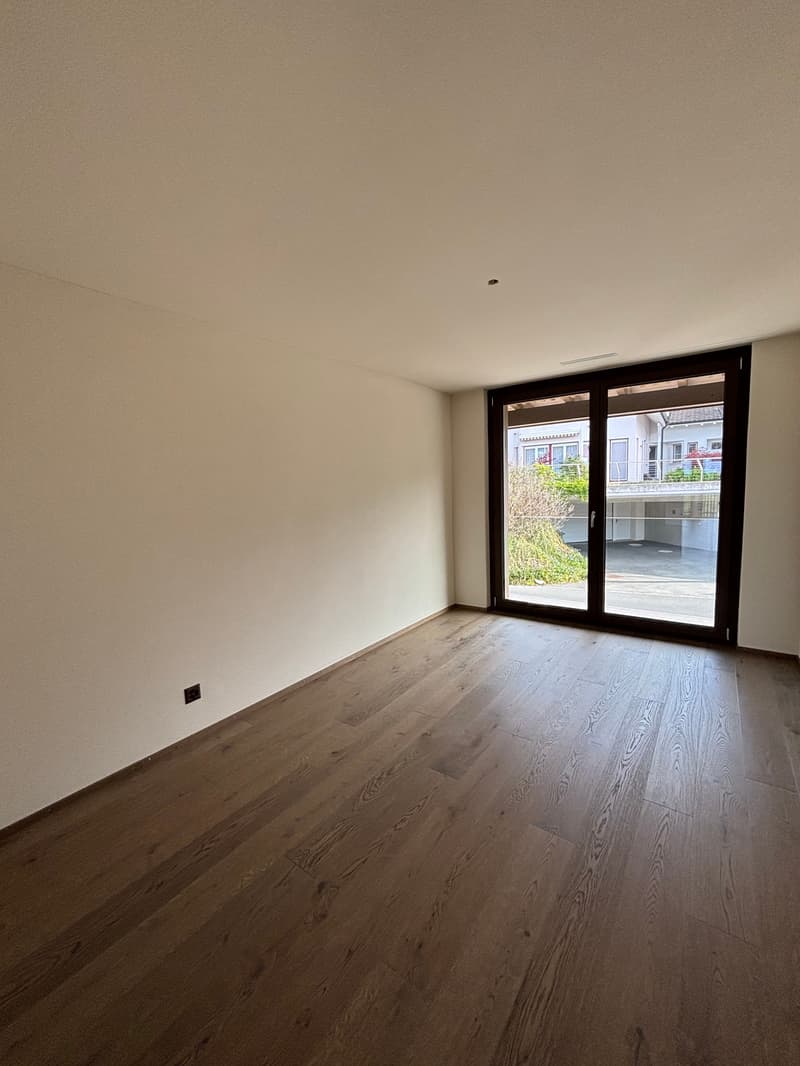 Grosszügige 3.5 Zimmer-Wohnung mit wundervoller Aussicht auf das Bergpanorama (13)