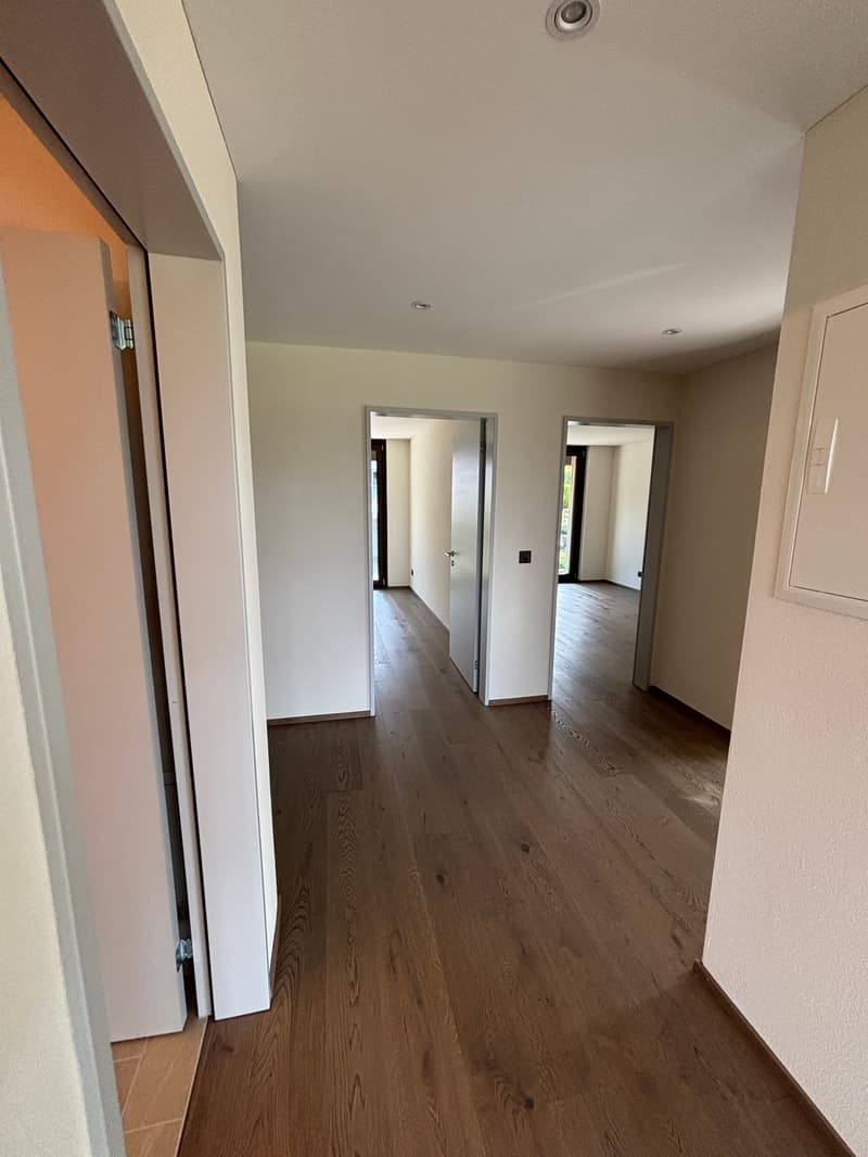 Grosszügige 3.5 Zimmer-Wohnung mit wundervoller Aussicht auf das Bergpanorama (19)