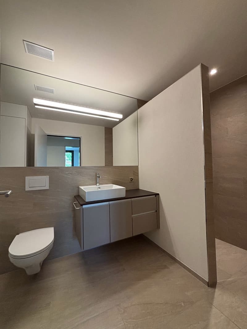 Grosszügige 4.5 Zimmer-Gartenwohnung mit riesigem idyllischem Garten (25)