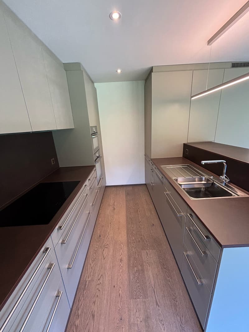 Grosse 3.5 Zimmer-Wohnung mit zwei Balkonen Nähe Türlersee (16)