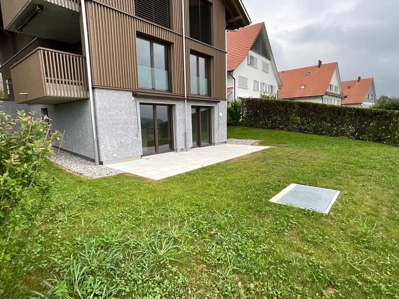 3.5-Zimmer-Garten-Wohnung mit atemberaubendem Ausblick und Zusatzraum (4)