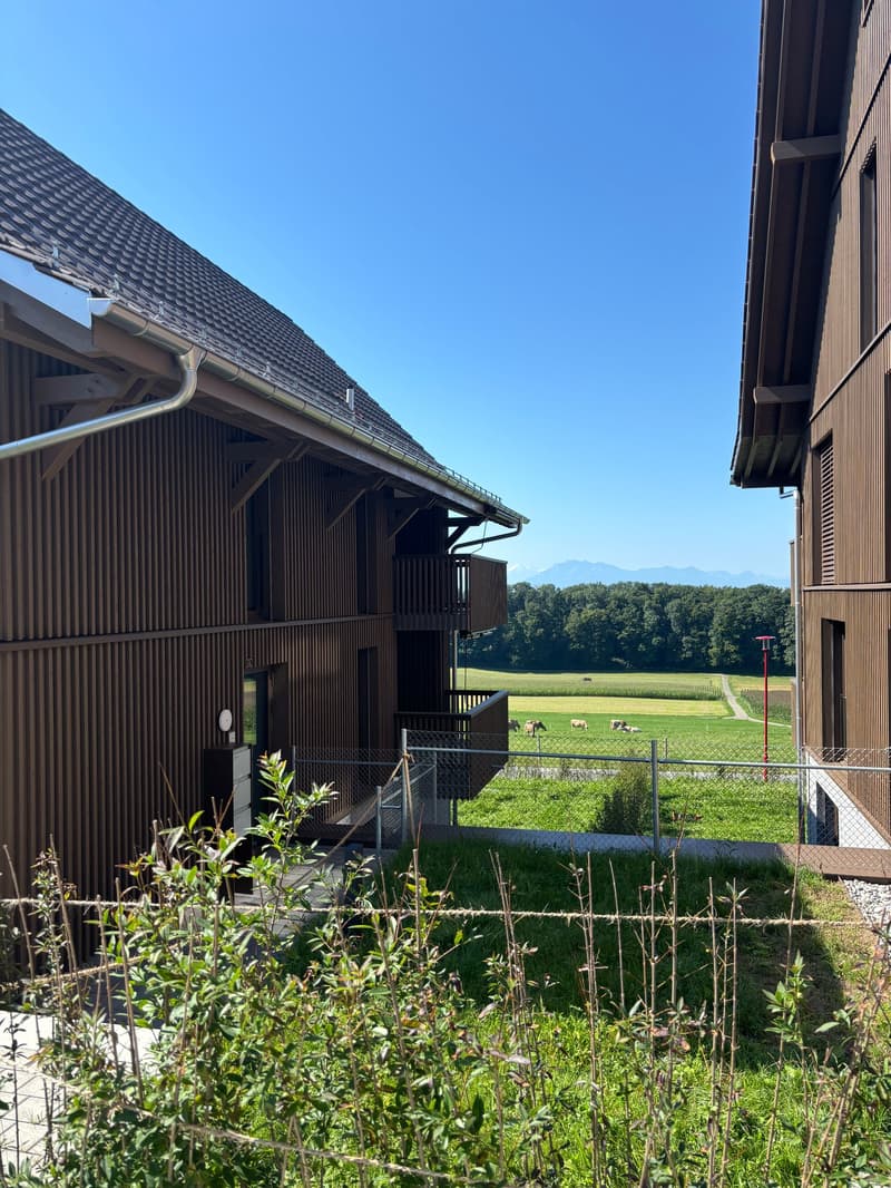 3.5-Zimmer-Garten-Wohnung mit atemberaubendem Ausblick und Zusatzraum (5)