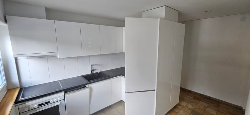 Helle 4-Zimmer-Wohnung mit Balkon in Basel – sofort verfügbar! (9)