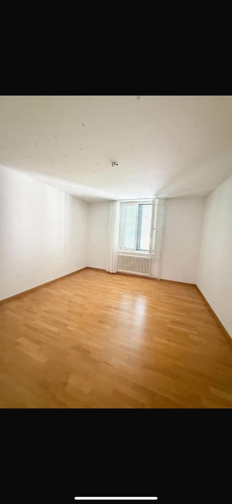 Charmante 3.5-Zimmer-Altbauwohnung mit Balkon in Basel (8)