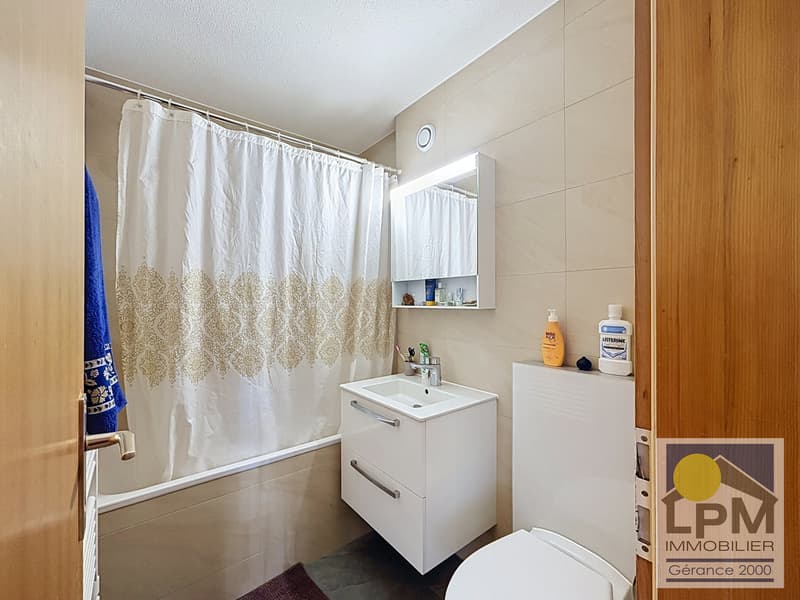 Élégant appartement 2.5p Charme, confort et emplacement privilégié (10)